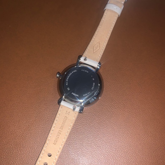 ❌SOLD❌Fossil Jacqueline Beige Leather Watch - Picture 5 of 6